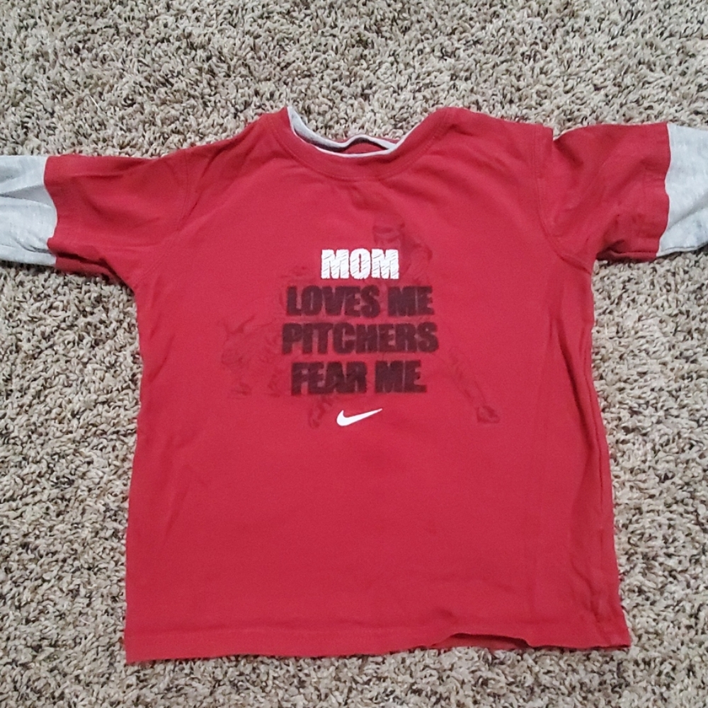 Nike boys long sleeve size 3t